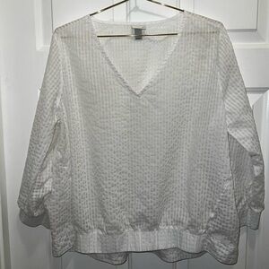 White Plaid Seersucker-like Textured Quarter-sleeve Blouse | XL